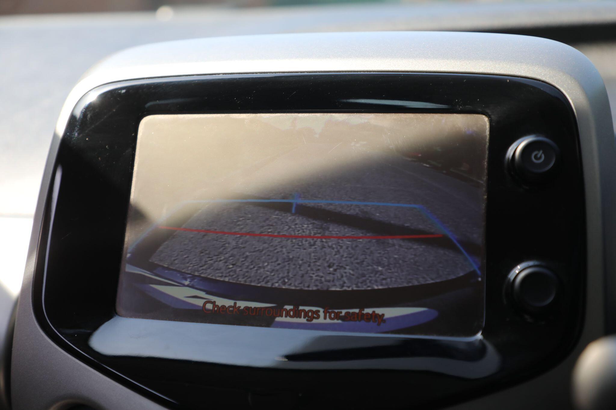 Large vehicle image
